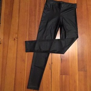 New faux leather leggings